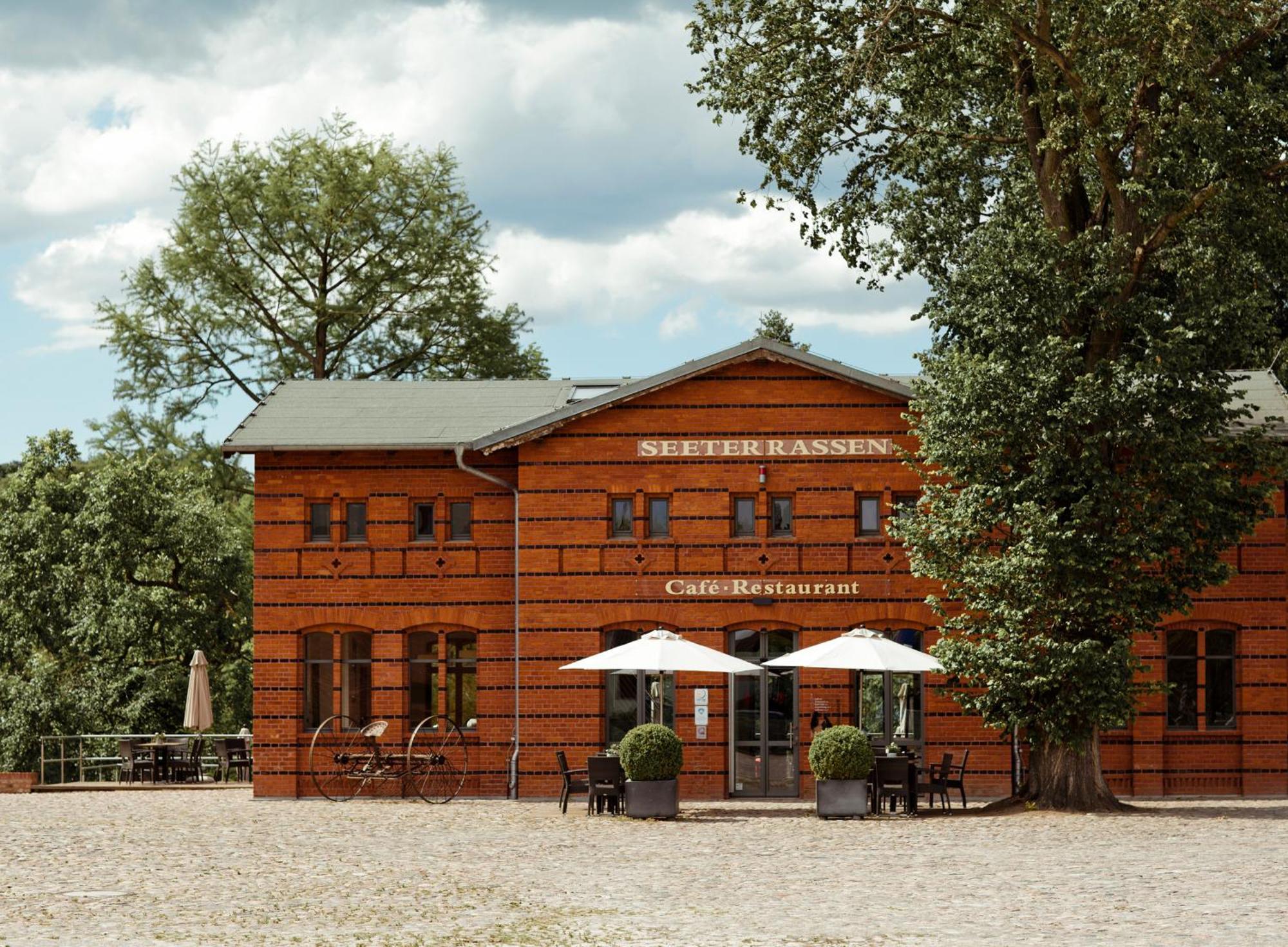 Landgut Stober Hotel Groß Behnitz Bagian luar foto